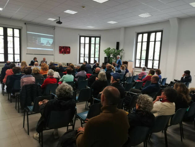 (CR) Molti cittadini all’incontro  Salute Lavoro Ambiente Costituzione