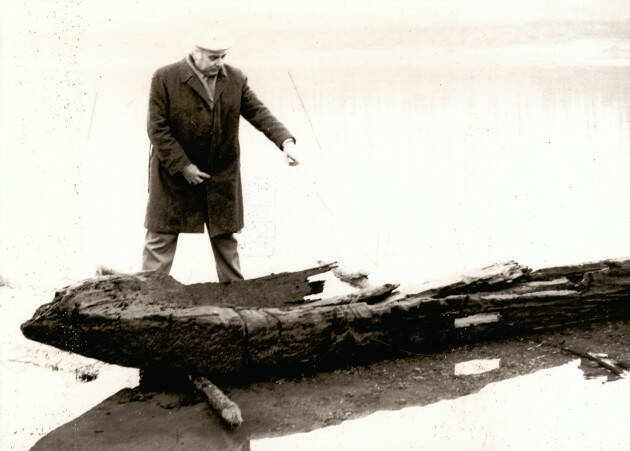 Crema  Proiezione filmato piroga restaurato dall'Inner Wheel