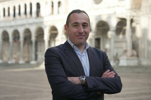 ELEZIONI COMUNALI . PORTESANI CDX CREMONA : CHIAMO TUTTI ALLA VITTORIA FINALE 