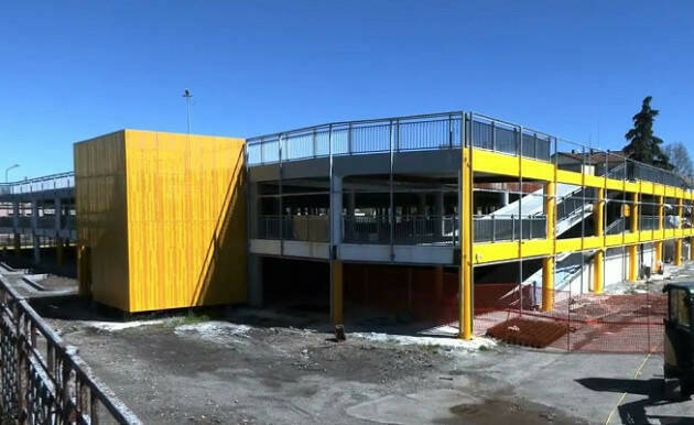 (CR) Portesani (CDX)  sul PARK di Via Dante Attacca Virgilo : non è merito suo