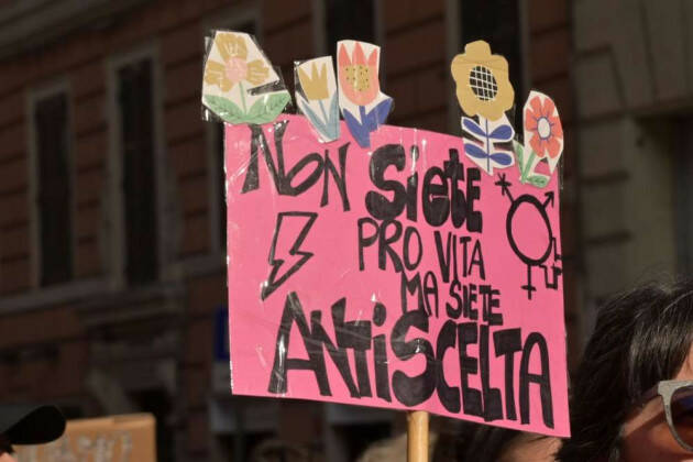 ADUC Aborto. Dopo le scenate al G7 urge depenalizzazione e decisione europea