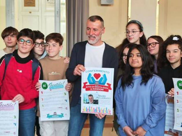  Scuola Per aver dato vita all’associazione 'Io Sono una Persona Per Bene'