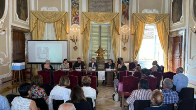 Acli Siena: presentato il nuovo vademecum contro le truffe agli anziani