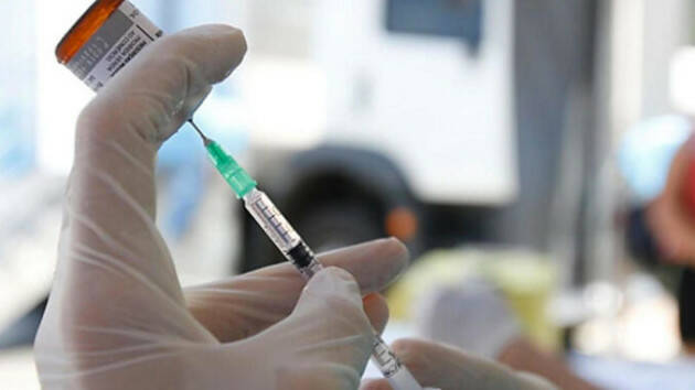 Aduc  No all’obbligo vaccinale. Ammuina politica 