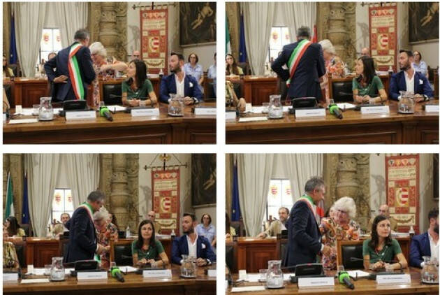 (CR) Insediato nuovo Consiglio comunale,  Andrea Virgilio ha prestato giuramento