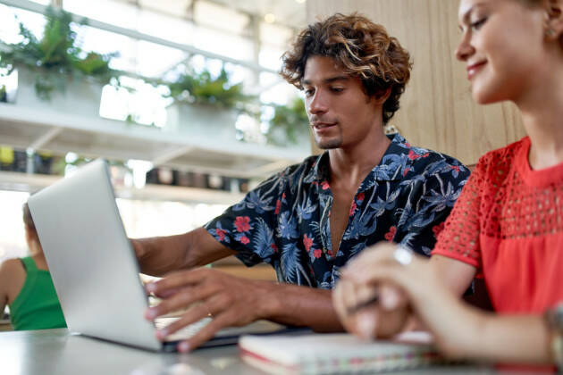  GREENAETHICS, I GIOVANI CHE AMANO LA TECNOLOGIA SOSTENIBILE 