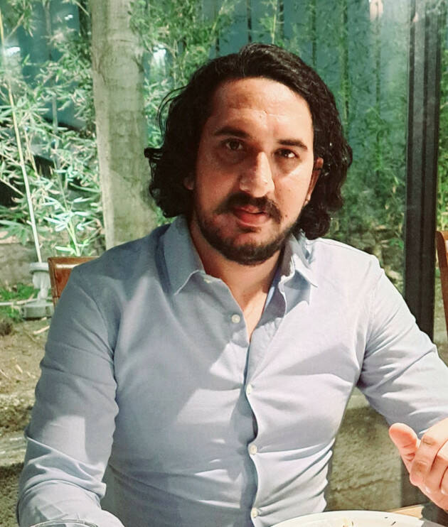 Omar Zaman proveniente dal Kashmir ora in Italia per aiutare il suo paese