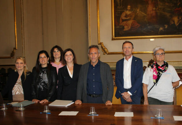 CREMONA DIVENTA CITTA’ 'SMART WASTE: da ottobre nuovi contenitori sostituiranno 