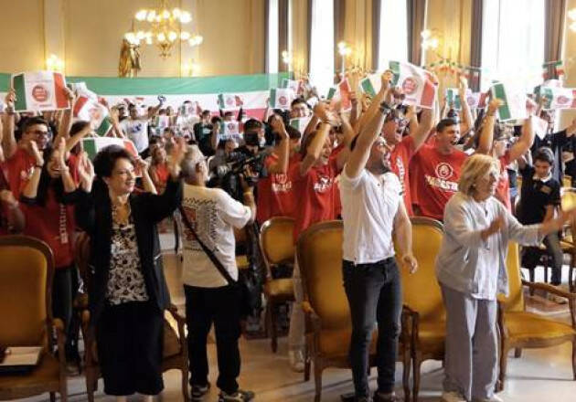 Scuola Tutto grazie all’attivismo antibullismo di Mabasta e Mirko Cazzato