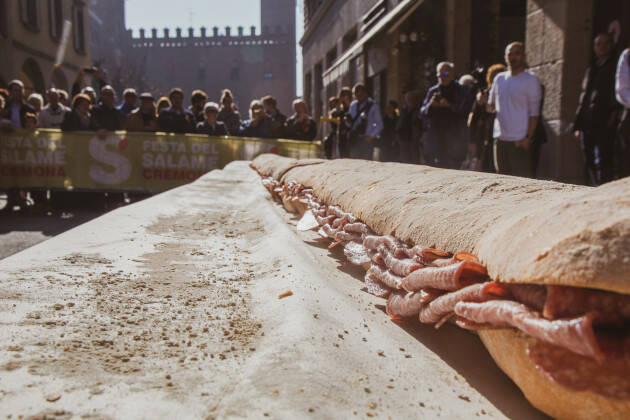 Cremona SALAME COME NON LO AVETE MAI PROVATO PRIMA