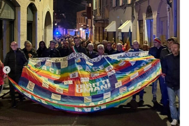 Crema  Marcia della Pace Il discorso del Sindaco Fabio  Bergamaschi