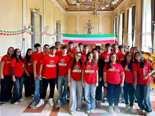  Lecce È la prima volta che vince una scuola italiana vince il 'Nobel'
