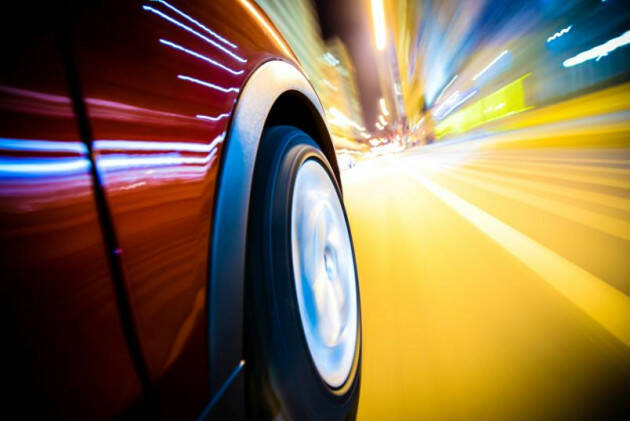 Automotive, Pd: schiaffo a industria italiana, Urso valuti se restare