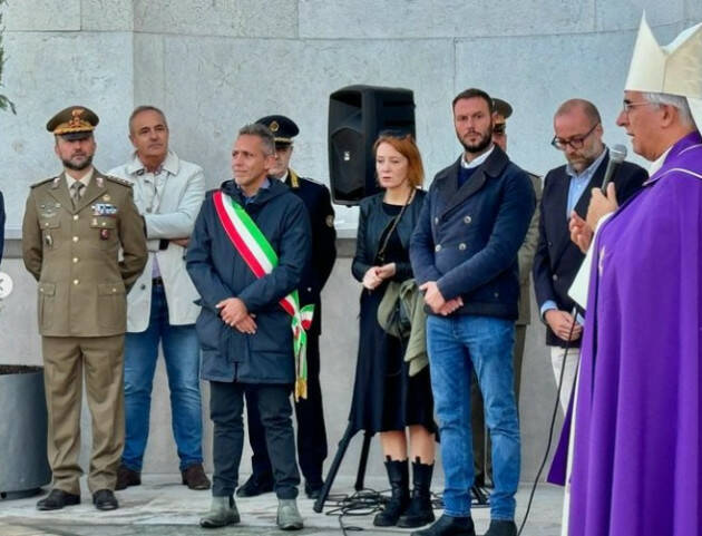(CR Andrea Virgilio Inaugura il nuovo scalone della Pace