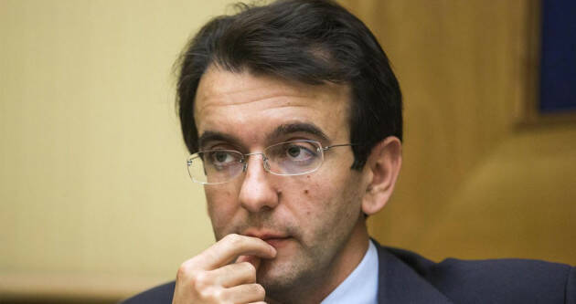 Scuola: D'Attorre (PD), scontri da condannare, evitare criminalizzazione indistinta