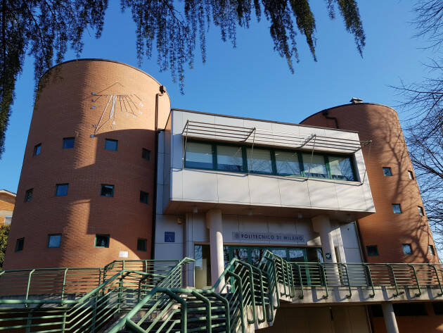 Poli  Istituzioni, aziende e Campus di Cremona insieme per premiare i migliori