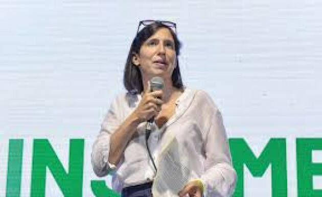 Scuola Schlein: Valditara la smetta con le querele intimidatorie e risponda nel merito