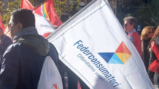 Federconsumatorti  Treni: dopo un 2024 da dimenticare il 2025 si apre con nuovi guasti 