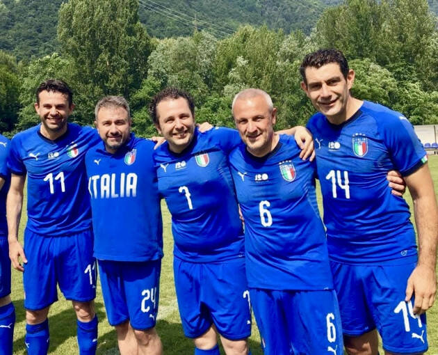 Castelleone Intitolato a Marco Fonghessi il campo sportivo Presente Mariani Roberto
