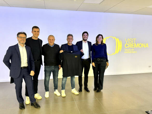 Svelata la nuova brand identity della  (DMO) Visit Cremona