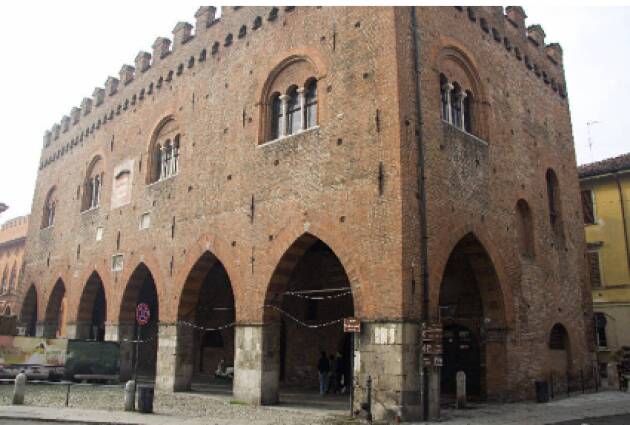 PALAZZO CITTANOVA. PORTESANI (NOVITA’ A CREMONA) BENE CARLETTI SU LAVORI A PALAZZO CITTANOVA 