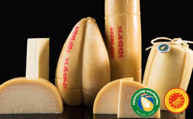 (CR) Provolone Valpadana DOP: 2024 di successi nei mercati nazionale e internazionale