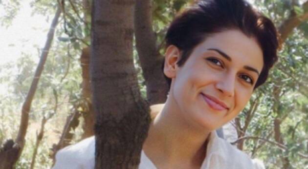 Amnesty Salviamo Pakhshan Azizi dalla pena di morte