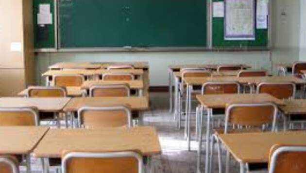 Scuola(PD) Il Governo chiarisca su buste paghe decurtate e su alloggi studenti