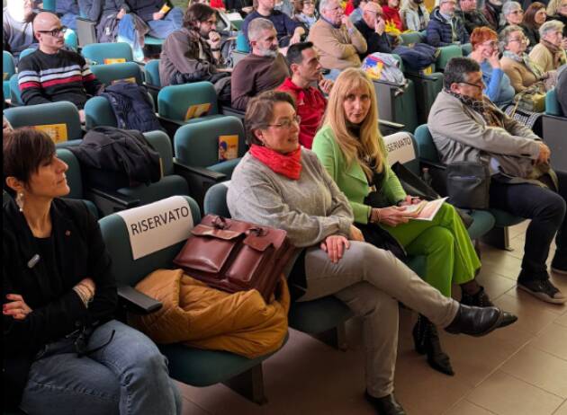 ASSEMBLEA GENERALE REFERENDUM  dalla Cgil 5 SI ai Referendum Abrogativi | Paola Tacchini