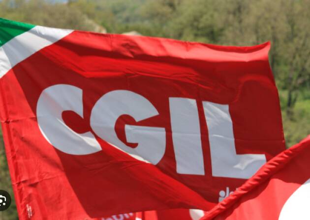 La Cgil in piazza a Roma il 15 marzo con la bandiera della PACE | Maurizio Landini (CGIL)