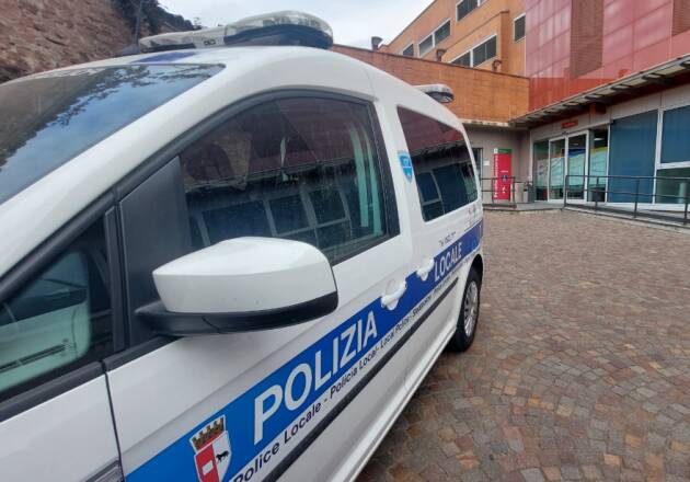 (PC) Due anziani smarriti e in stato confusionale soccorsi dalla Polizia Locale