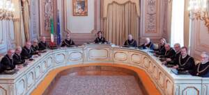 ADUC Anche i single possono adottare bimbi stranieri. Un nuovo paradigma per il diritto