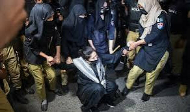 'Pakistan: dove il silenzio è più forte della verità' di  Aftab Ahmed