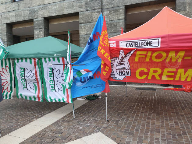  (CR) Con i lavoratori metalmeccanici in sciopero per il contratto | Gian Carlo Storti  (PD)