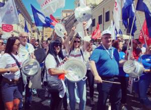 Federconsumatori Energia: Contributo straordinario di 200€ in bolletta elettrica!