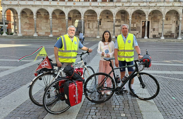 Tappa a Cremona del 'Viaggio della Solidarietà' partito da Vercelli