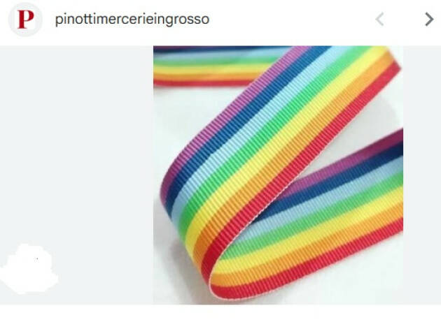 CNDDU Pace a scuola: esponiamo un nastrino della pace accanto alla bandiera italiana