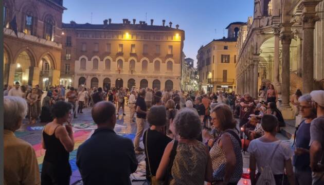 (CR) In tanti alla veglia di solidarietà per il popolo palestinese INSIEME PER GAZA