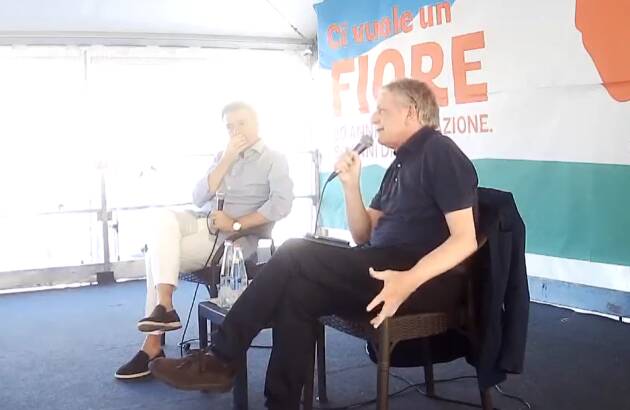 Milano Il confroto fra Gianni Cuperlo e Matteo Renzi alla Festa Unità Milano