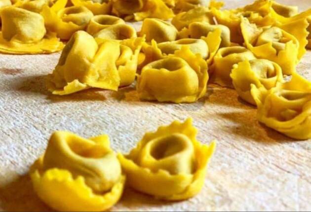 “CHIACCHIERE E TORTELLI' IV EDIZIONE In arrivo l’evento ‘clou’ dell’estate cremasca.