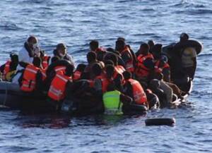 Pianeta Migranti. Il governo fa di tutto per lasciarli annegare