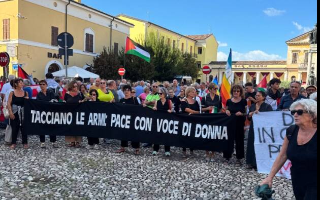 Bozzolo Cgil Cremona PIAZZA EUROPA PIENA PER LA PACE