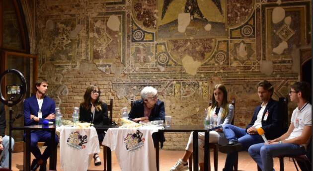 GEN Z ON STAGE: quando la rete diventa casa, possibilità, presenza