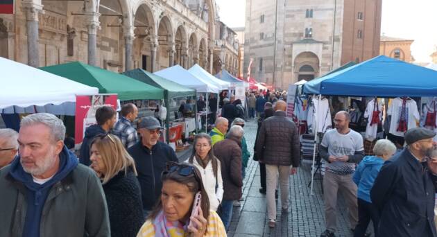 Cremona  31° Festa del Volontariato IL FUTURO DA COSTRUIRE INSIEME
