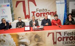 (CR) PREMIO BONTÀ ALLA ONLUS OCCHI AZZURRI