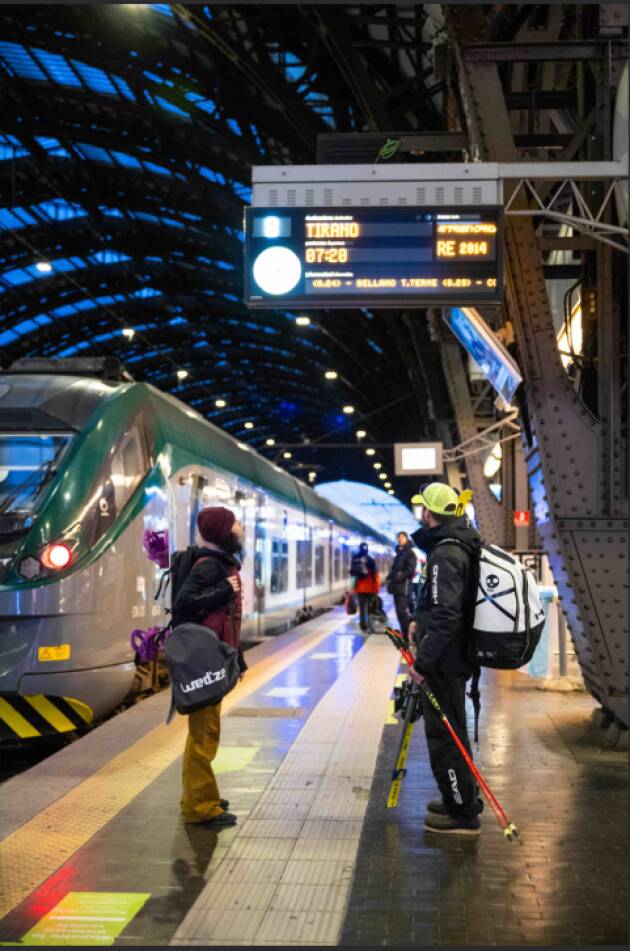 TRENORD: IN TRENO SULLA NEVE E AI MERCATINI DI NATALE