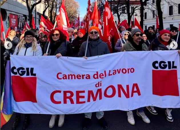 Sciopero Nazionale Cgil  Cremona  presenta a Brescia  in oltre 500, con 6 pullman 