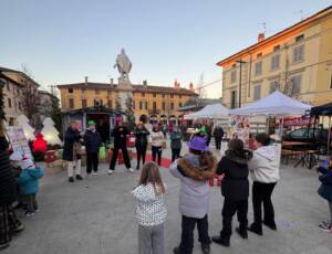 MagicaMusica anima il Natale di Soresina Baby dance e laboratori artistici 