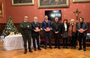 Crema La Giunta comunale in visita al Vescovo per lo scambio di auguri natalizi