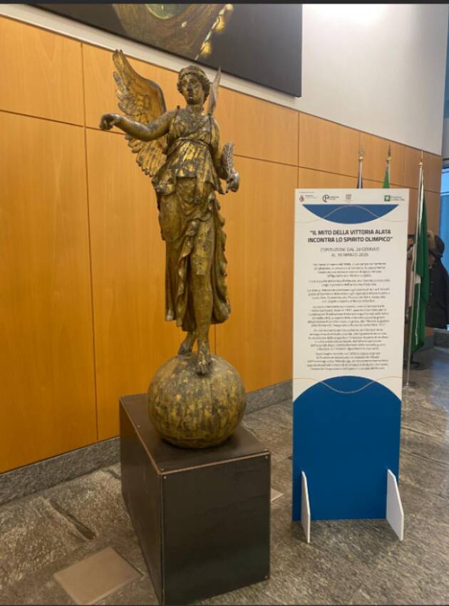 La 'Vittoria alata'  è esposta a Palazzo Lombardia